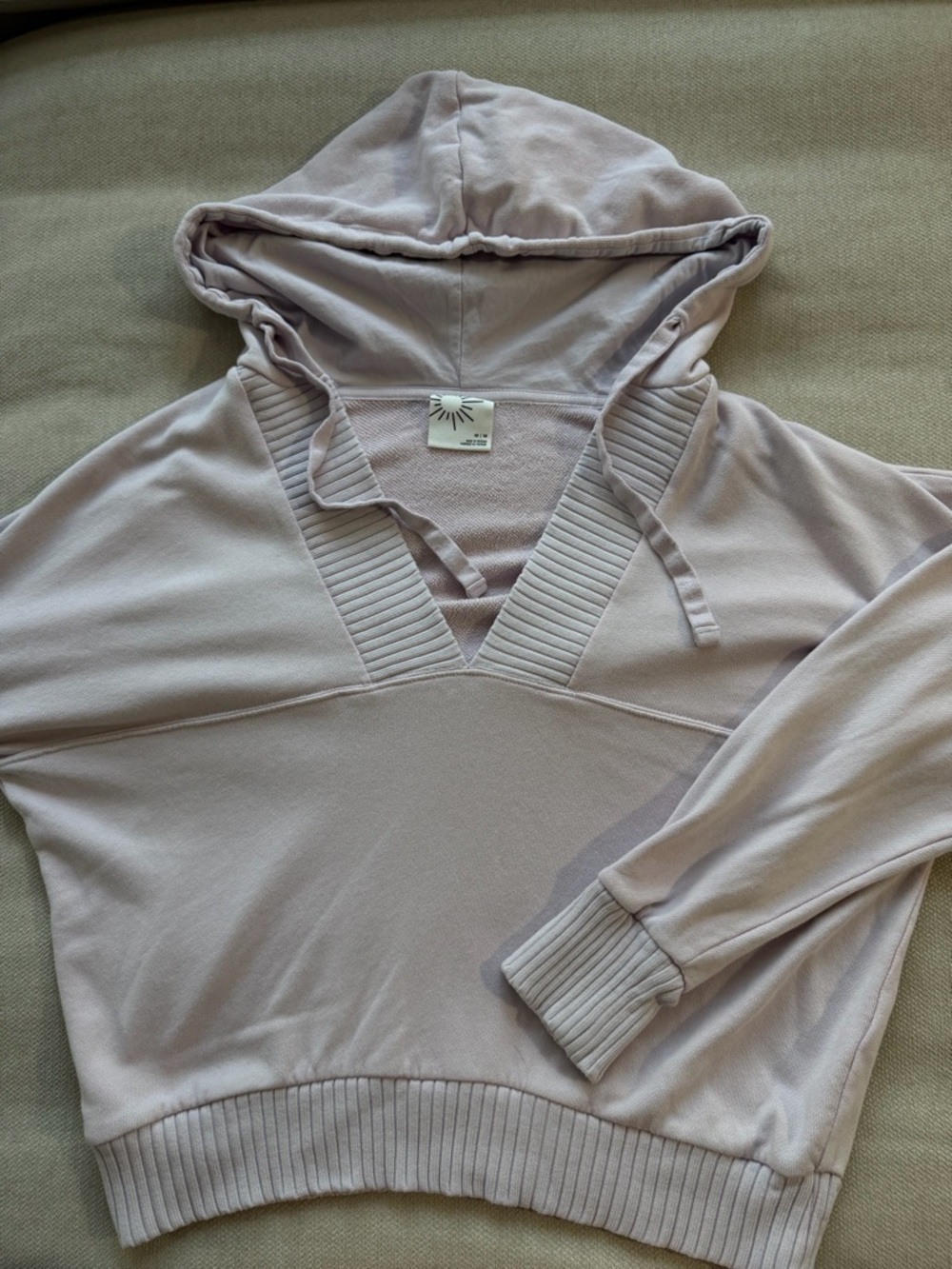 Light Lavender V-Neck Hooded Pullover